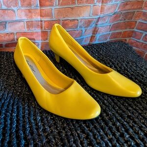 Elegant Yellow Heels for Women